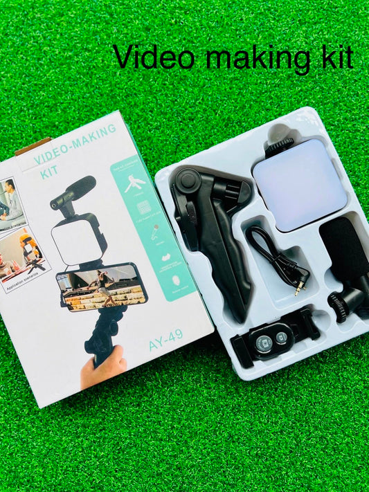 Video Creator Kit – Tripod, Light & Phone Stand